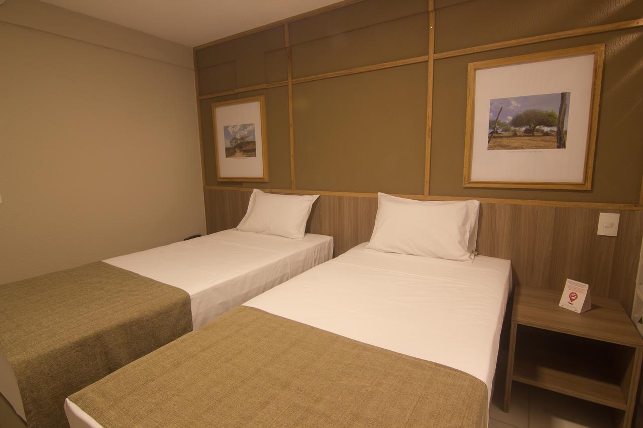 Hotel Privillege Santana do Ipanema Екстер'єр фото